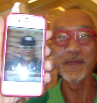 赤のサングラス